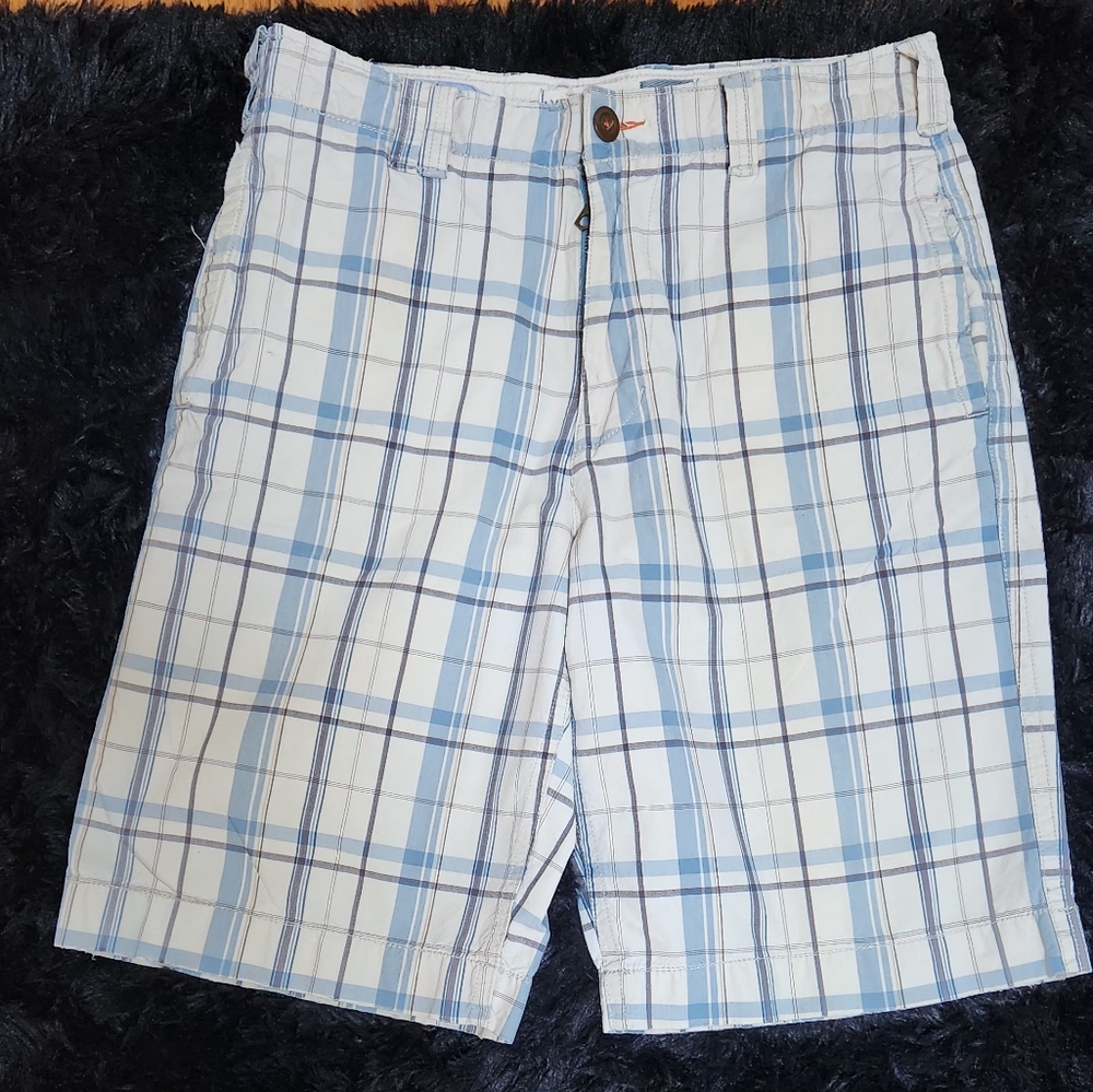 American Eagle shorts - longer length 32 waist